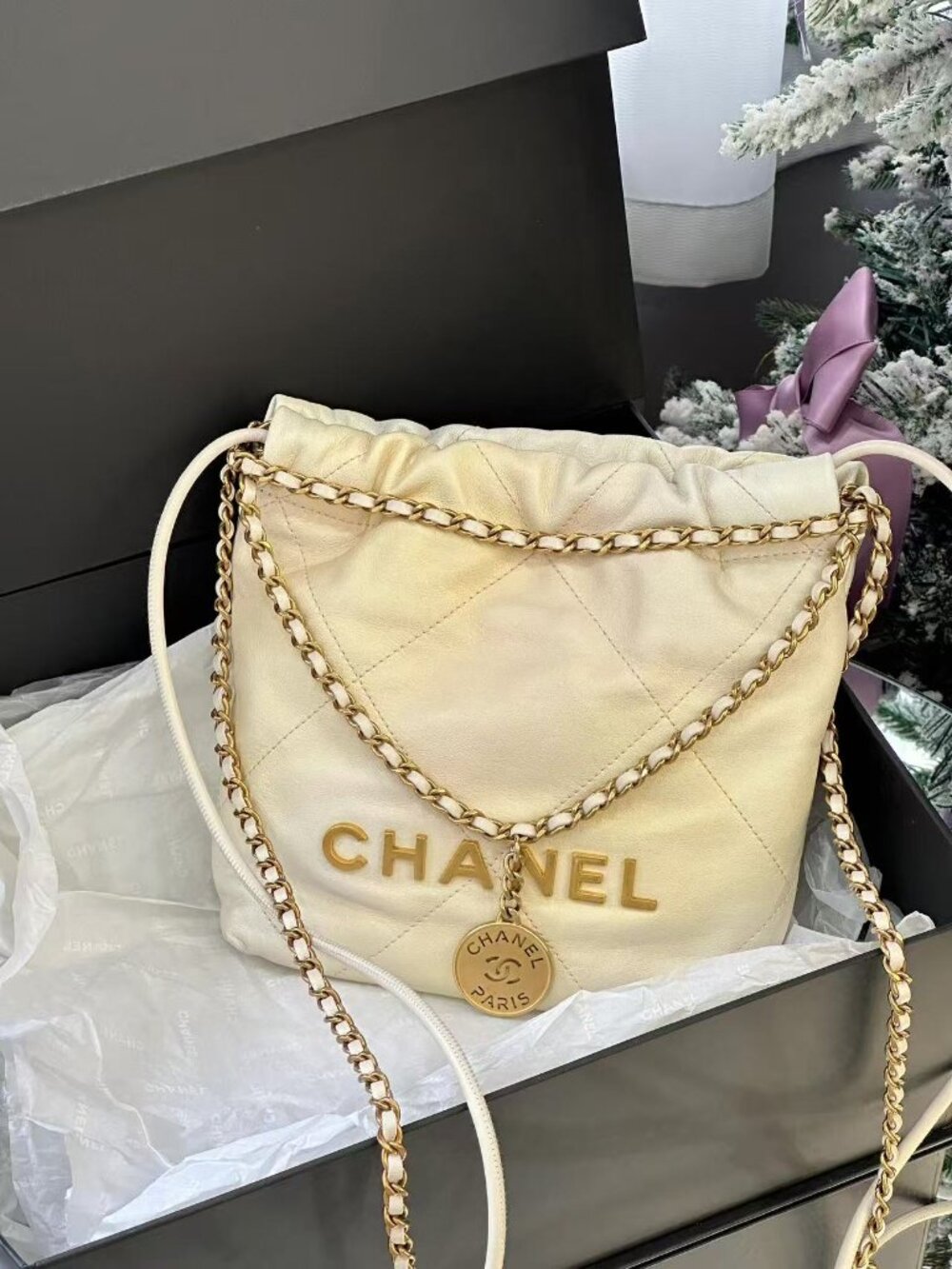 Classic CHANEL Bag: A Stylish and Versatile Choice for Elegance
